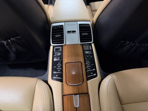 Used 2016 Porsche Panamera Edition image 13