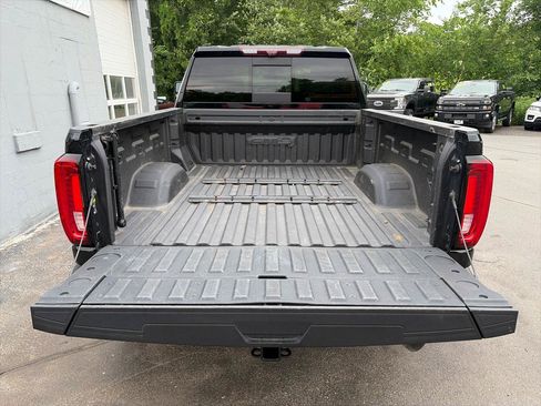 Used 2020 GMC Sierra 2500 AT4 w/ AT4 Premium Package AWD/4WD image 13