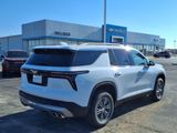 New 2026 Chevrolet Traverse LT image 3