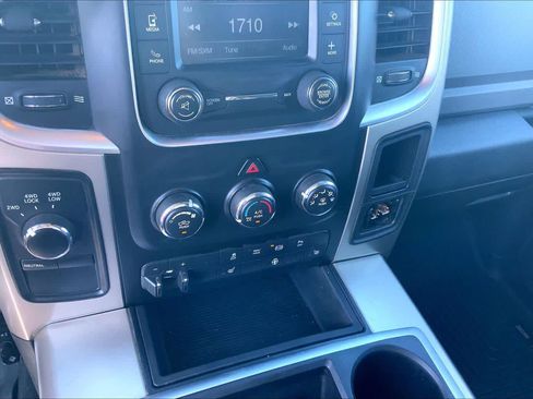 Used 2015 RAM 2500 Big Horn AWD/4WD image 35
