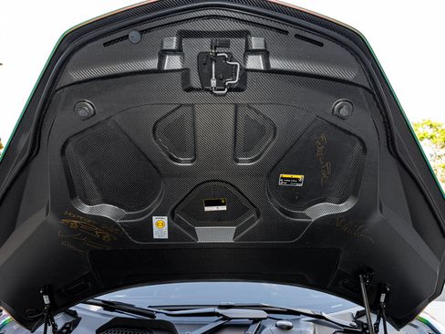 Used 2024 Lamborghini Revuelto AWD/4WD image 76