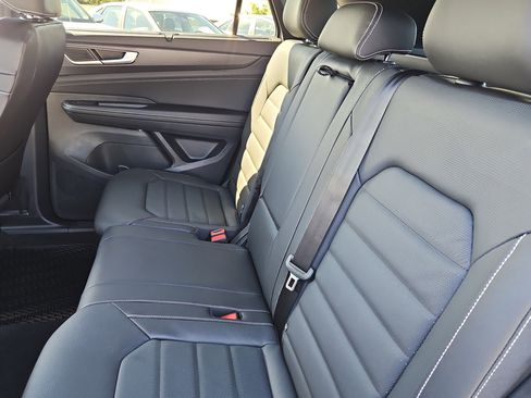 New 2026 Volkswagen Atlas Cross Sport SEL R-Line image 12