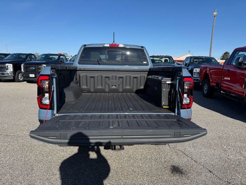 Certified 2025 Ford Ranger Lariat w/ FX4 Off-Road Package image 11