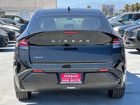 New 2026 Nissan Leaf SV+ w/ Floor Mat Package (SV+) FWD image 6