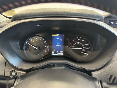Used 2018 Subaru Crosstrek 2.0i Premium w/ Eyesight System image 32