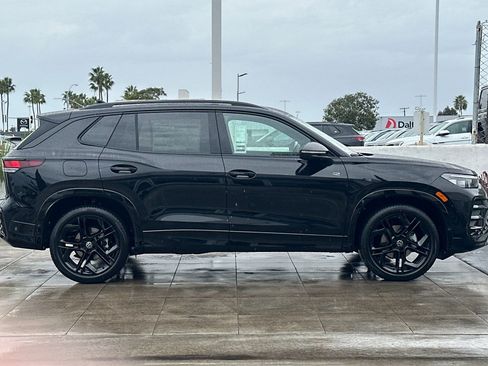 New 2026 Volkswagen Tiguan SE R-Line FWD image 4