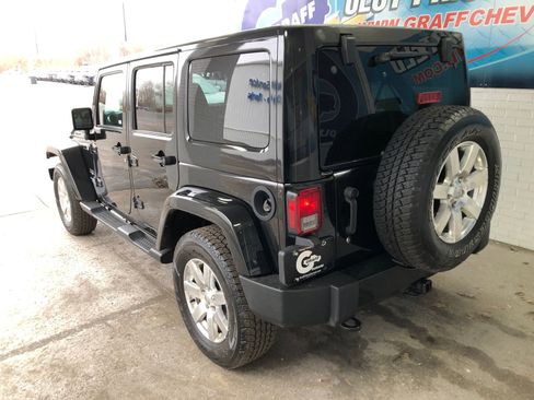 Used 2017 Jeep Wrangler Unlimited Sahara w/ Max Tow Package image 6