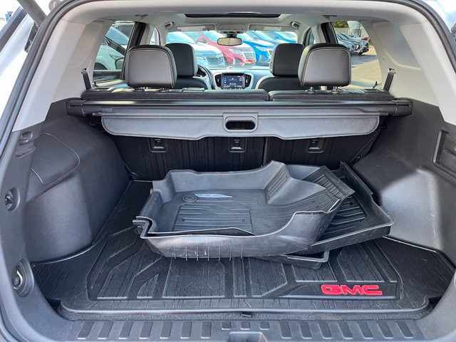 Used 2022 GMC Terrain SLT w/ Infotainment Package II AWD/4WD image 22