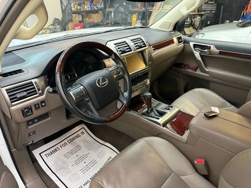 Used 2016 Lexus GX 460 Premium image 9