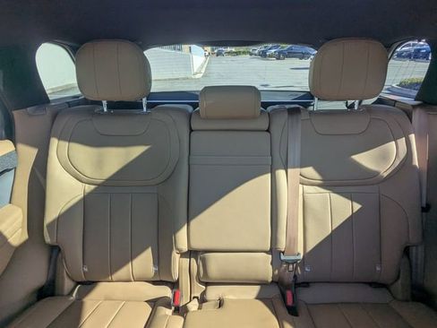 Used 2024 Land Rover Range Rover Sport SE image 28
