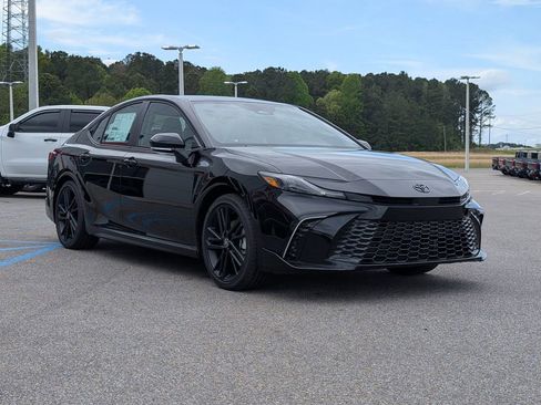 New 2026 Toyota Camry Hybrid image 7