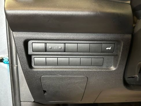 Used 2022 Mitsubishi Outlander SE AWD/4WD image 18