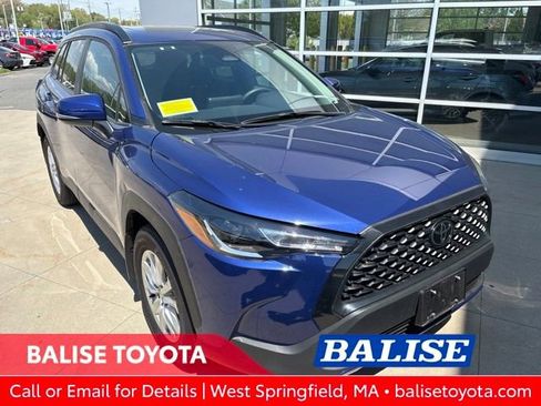 Used 2024 Toyota Corolla Cross LE w/ Moonroof Package AWD/4WD image 1