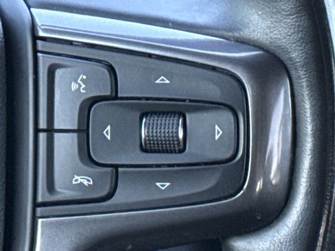 Used 2024 Chevrolet Silverado 2500 High Country w/ Technology Package AWD/4WD image 18