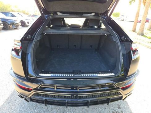 Used 2024 Lamborghini Urus S image 9