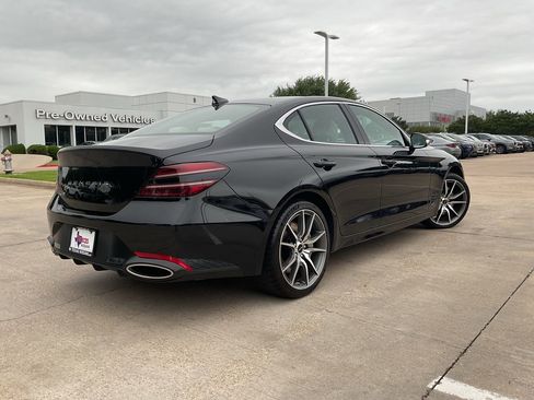 Used 2025 Genesis G70 2.5T RWD image 5