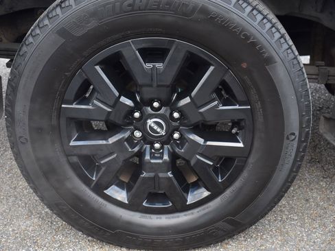 Used 2023 Nissan Frontier SV w/ SV Convenience Package image 15