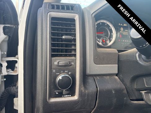 Used 2018 RAM 2500 Tradesman w/ Popular Equipment Group image 11