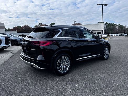 Used 2023 INFINITI QX50 Luxe w/ Accent Package image 12