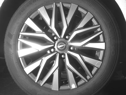 Used 2025 Nissan Altima 2.5 SV image 15