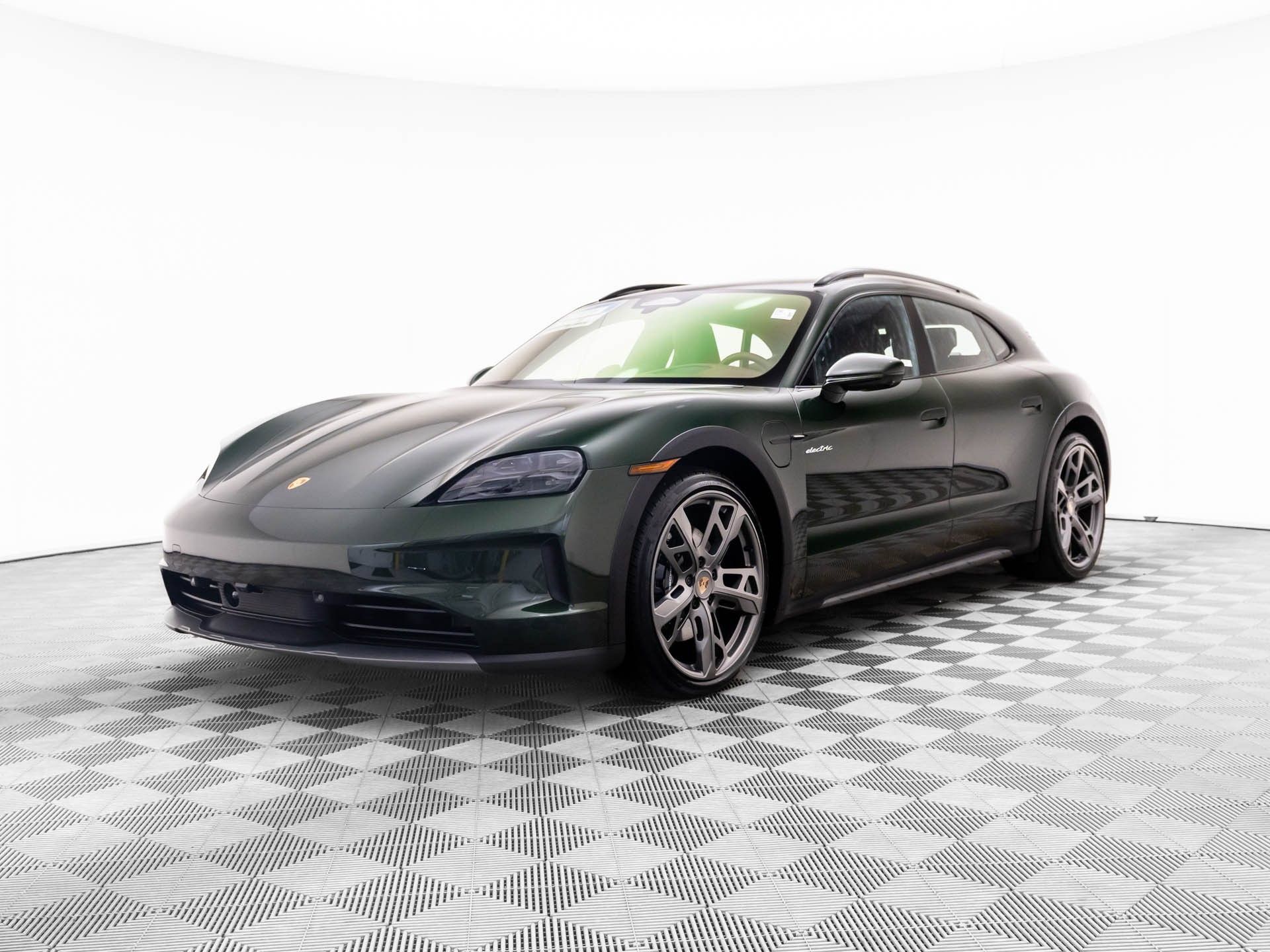 New 2026 Porsche Taycan 4S AWD/4WD 360° Tour