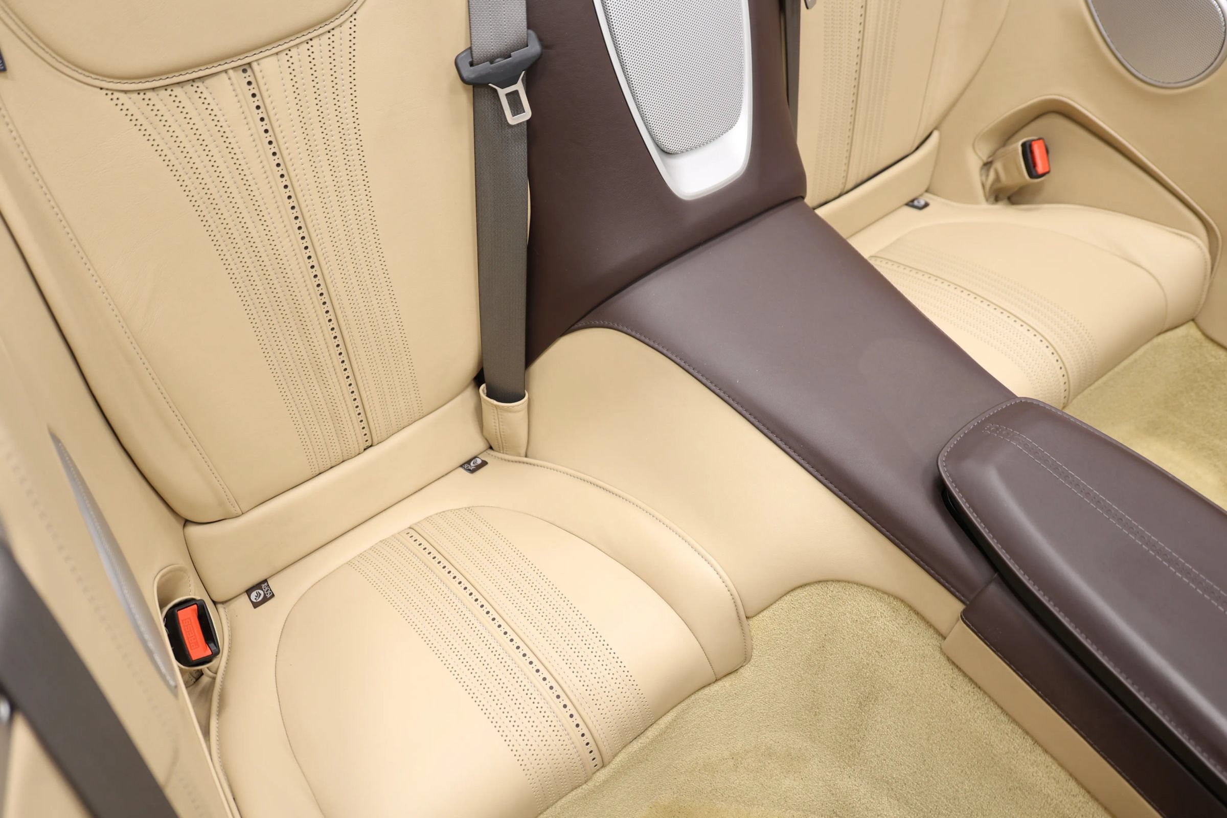 Used 2019 Aston Martin DB11 Volante RWD image 88
