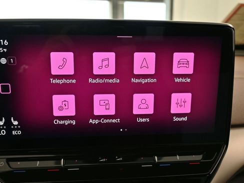 Used 2023 Volkswagen ID.4 Pro image 21