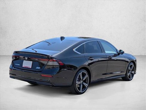 Used 2024 Honda Accord Sport image 5