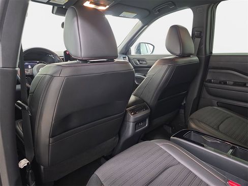 Used 2023 Nissan Pathfinder Rock Creek image 12