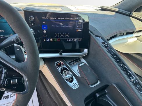 Used 2023 Chevrolet Corvette Stingray Premium Cpe w/ Z51 Performance Package image 22