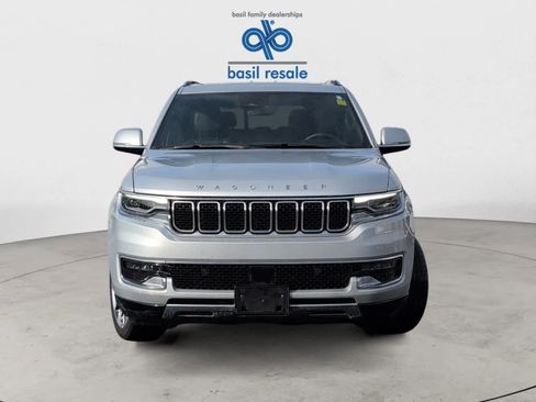 Used 2022 Jeep Wagoneer Series III w/ Premium Group I image 8
