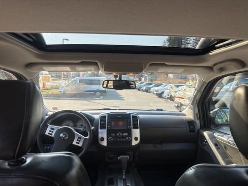 Used 2016 Nissan Frontier PRO-4X w/ Pro-4x Luxury Package image 22