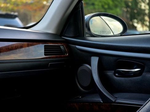 Used 2007 BMW 328xi Coupe image 23