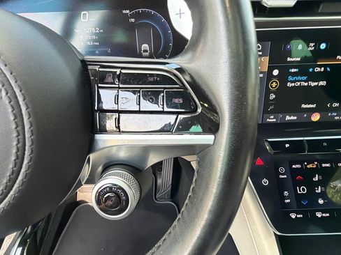 Used 2023 Maserati Grecale Modena AWD/4WD image 19