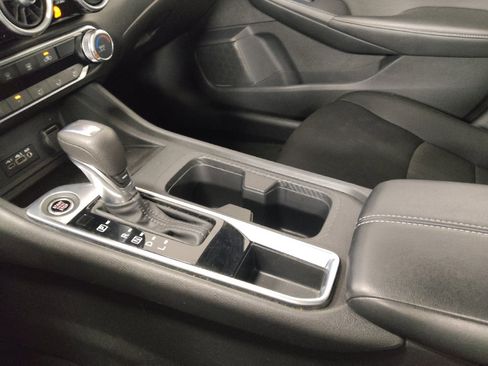 Used 2025 Nissan Sentra SV FWD image 26