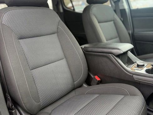 Used 2021 GMC Acadia SLE w/ Driver Convenience Package image 12