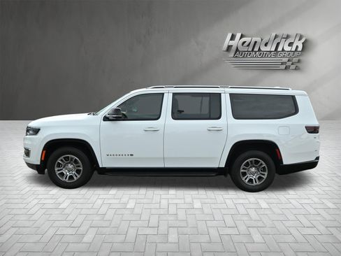 Used 2023 Jeep Wagoneer L 2WD w/ Convenience Group I image 6