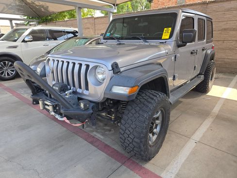Used 2018 Jeep Wrangler Unlimited Sport S AWD/4WD image 6