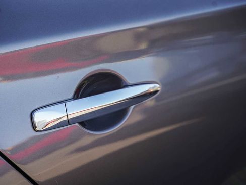 Used 2019 Nissan Sentra S image 8