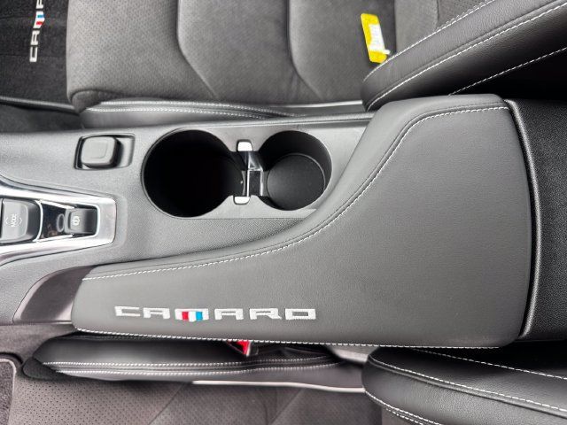 Used 2022 Chevrolet Camaro SS RWD image 39