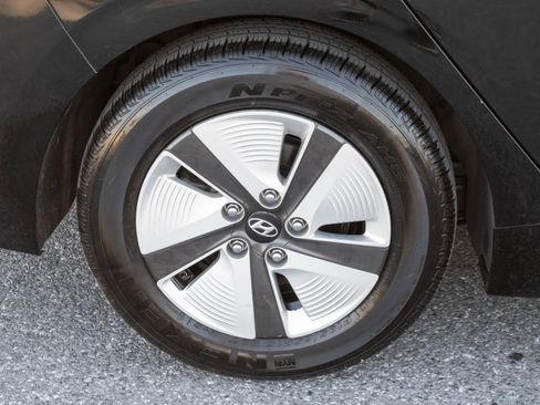 Used 2020 Hyundai Ioniq Blue image 35