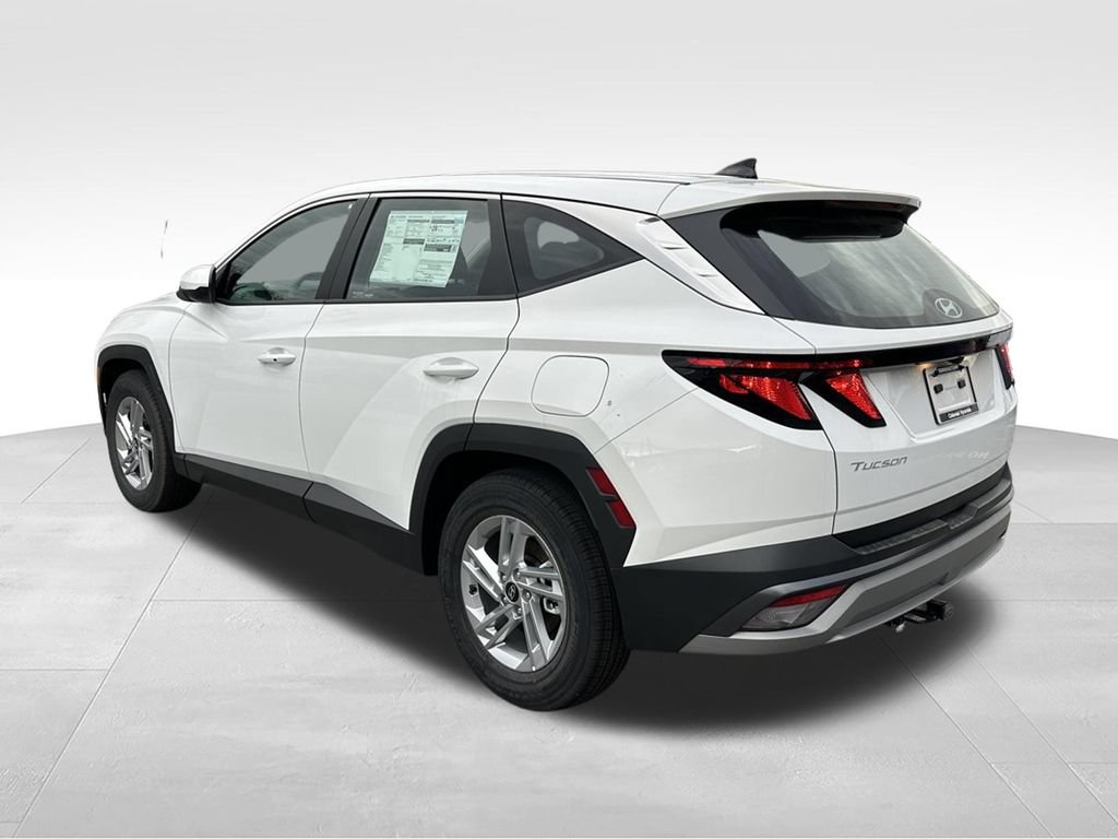 Used 2025 Hyundai Tucson SE FWD image 5