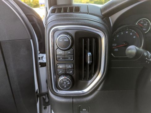 Used 2021 Chevrolet Silverado 1500 RST w/ Safety Package AWD/4WD image 14