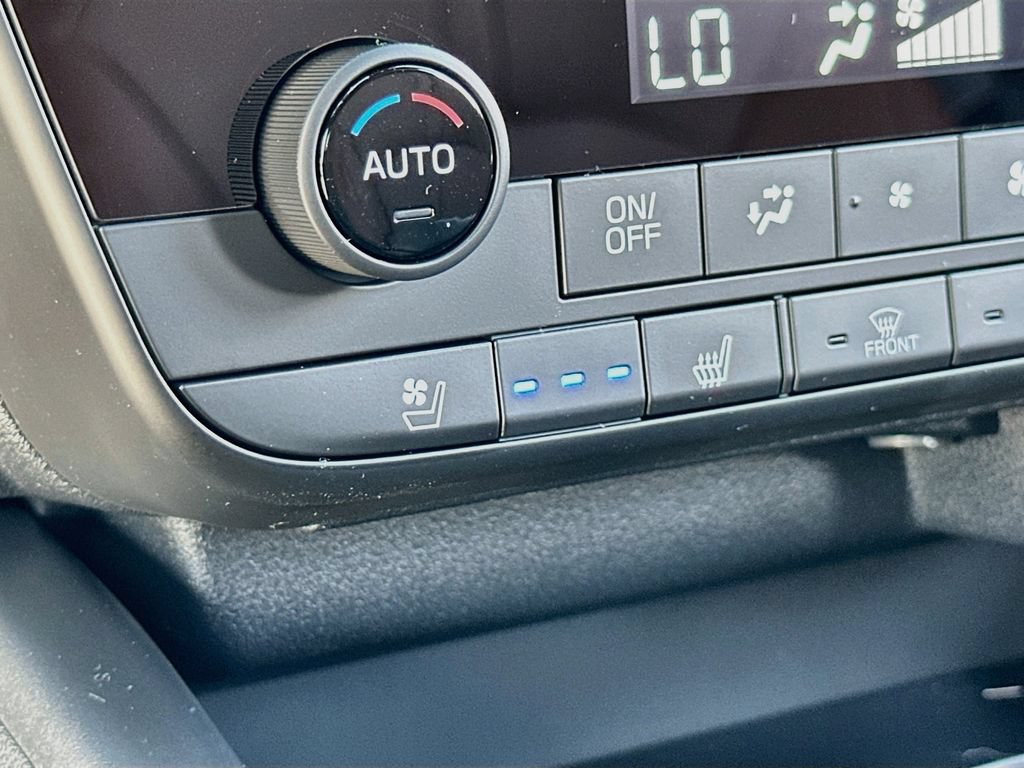 New 2026 Subaru Outback Touring AWD/4WD image 21