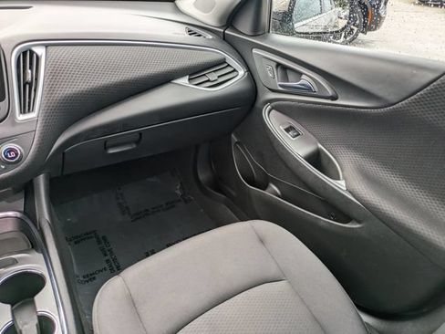 Used 2023 Chevrolet Malibu LT FWD image 16