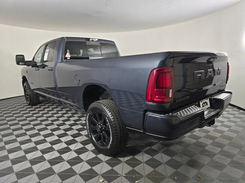 New 2026 RAM 2500 Laramie AWD/4WD image 6