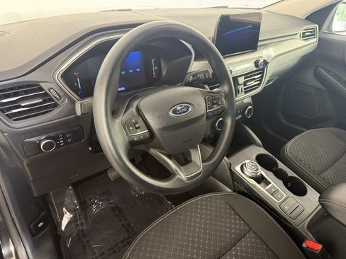 Used 2025 Ford Escape Active AWD/4WD image 15