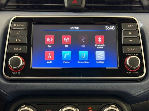 Used 2025 Nissan Versa SV FWD image 23
