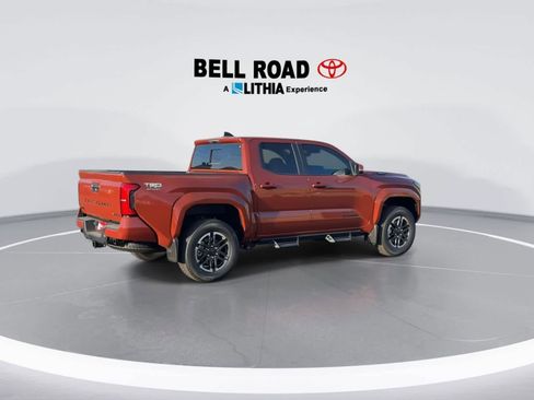 Used 2025 Toyota Tacoma TRD Sport w/ TRD Sport Upgrade Package image 9