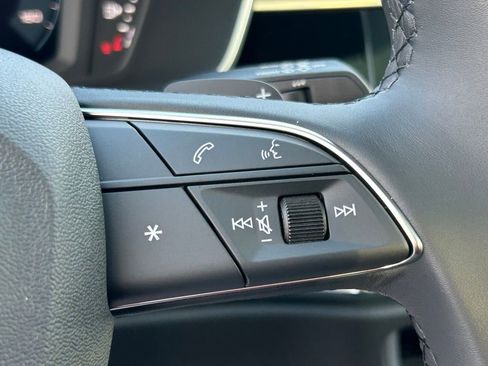 Used 2025 Audi Q3 2.0T Premium w/ Convenience Package image 22